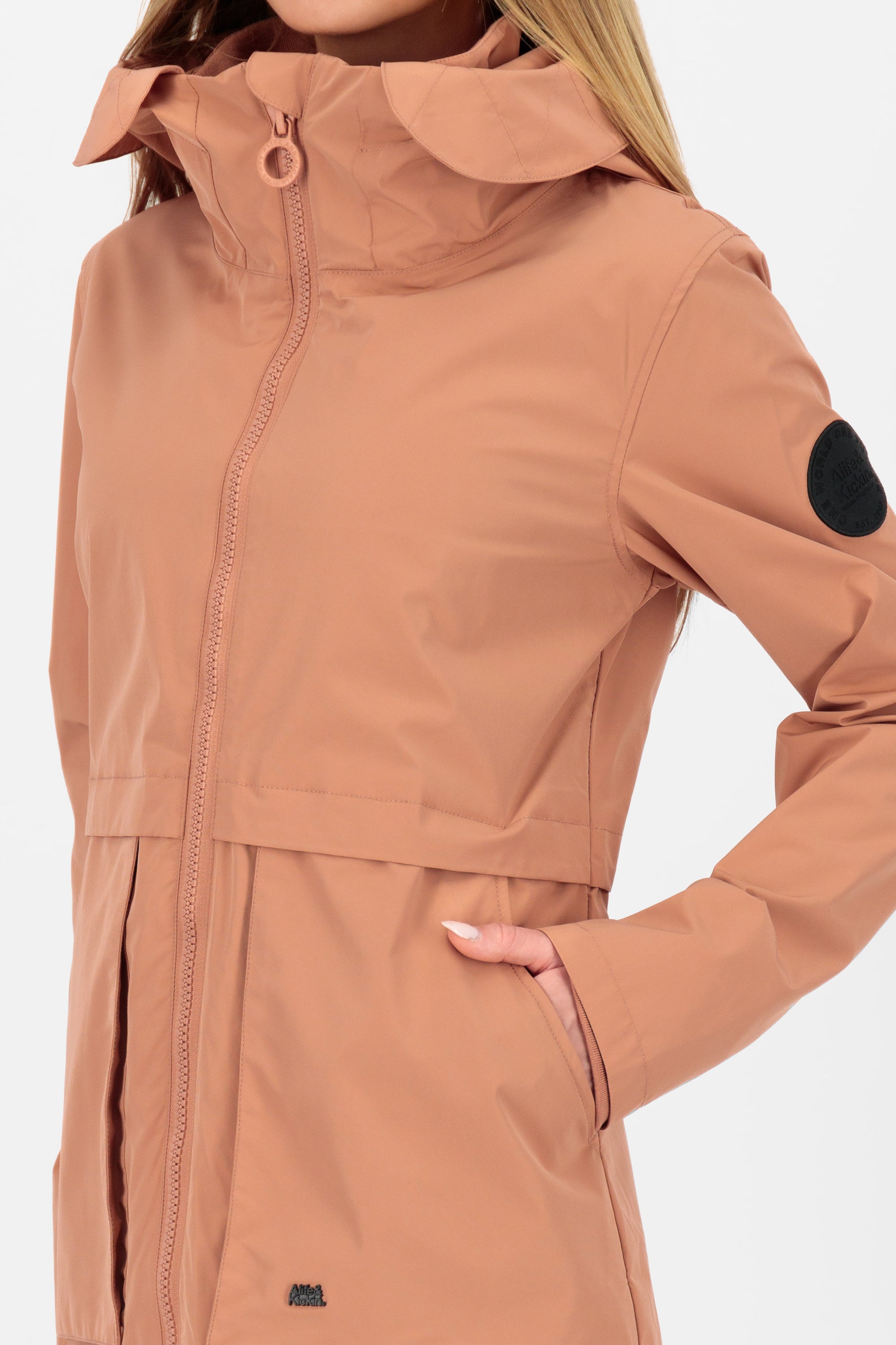 NoelieAK A Parka Rosa