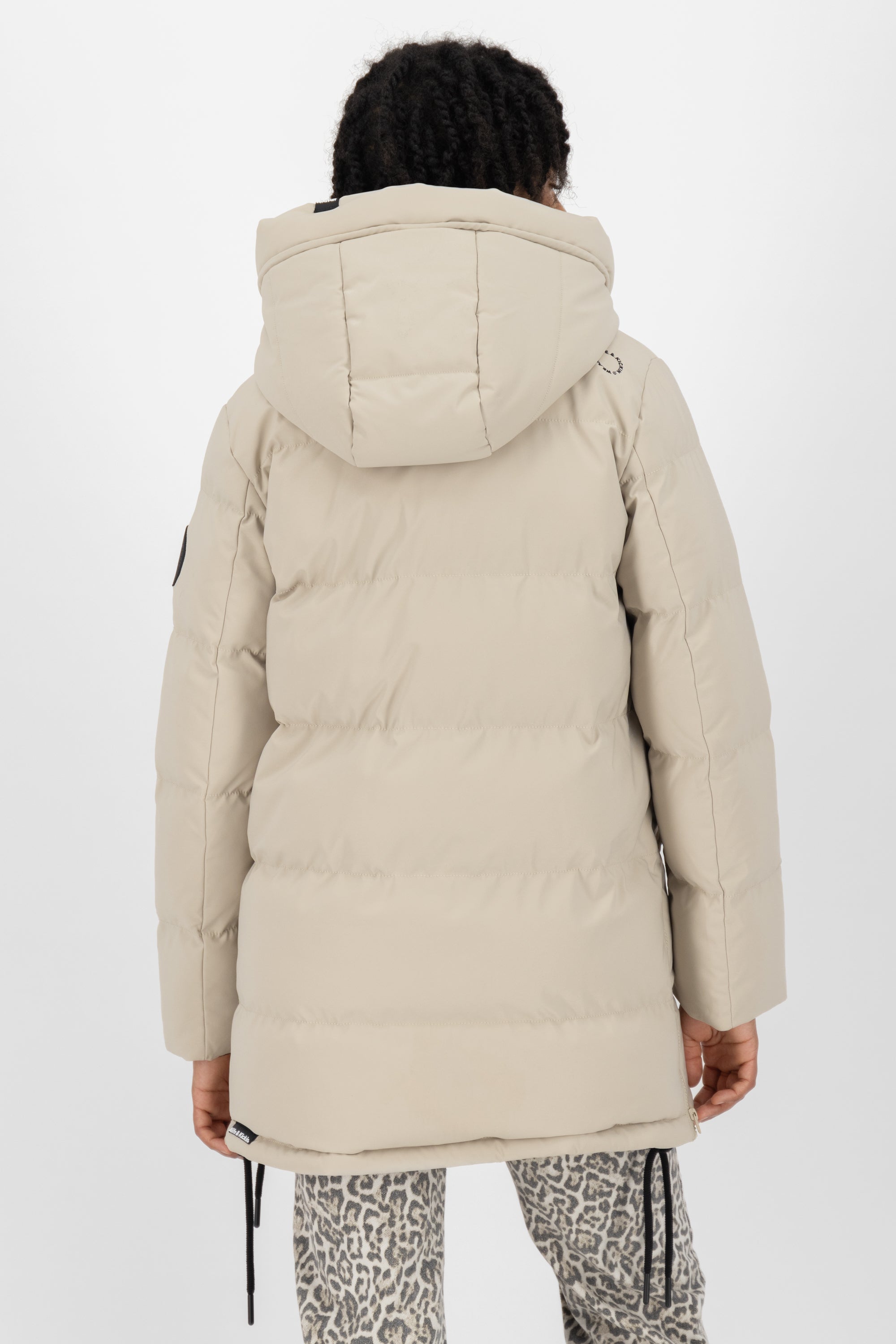 CathyAK A Puffer Parka Beige