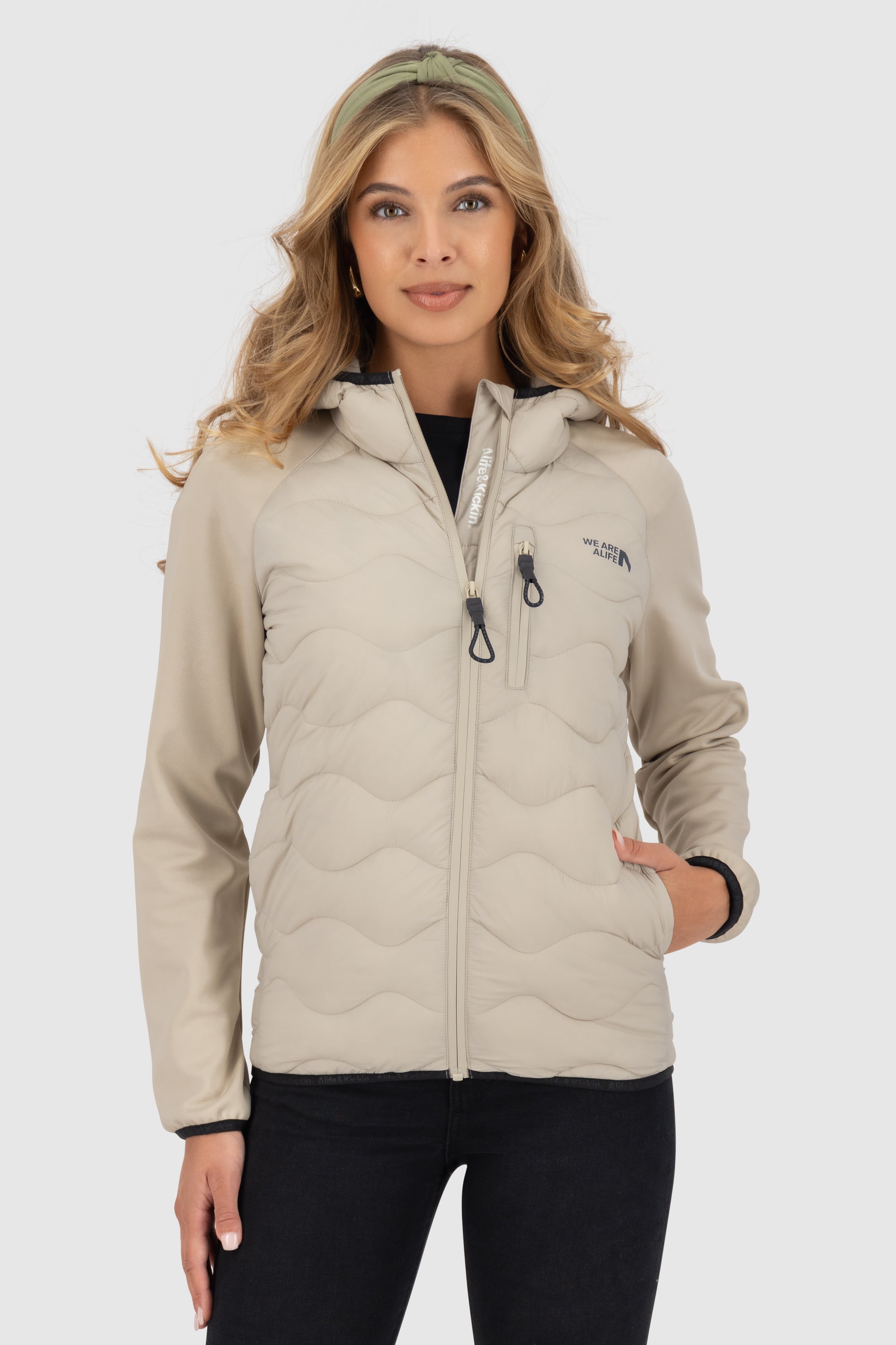 ArwenAK A Hybrid Jacket Beige