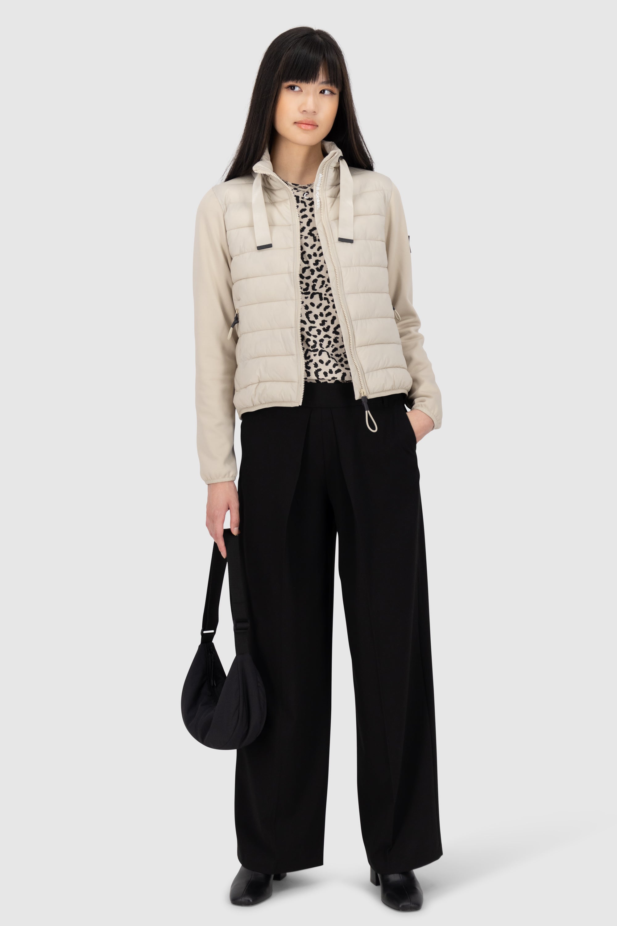 RunaAK A Hybrid Jacket Beige