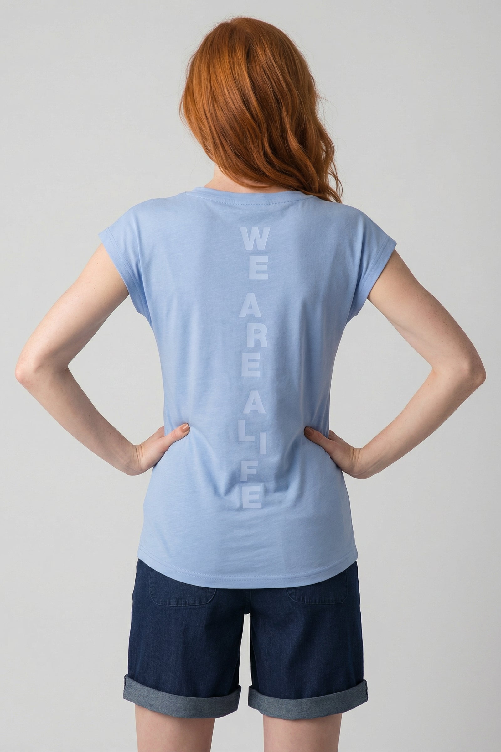 SigridAK P Shirt We are Alife vertical Hellblau