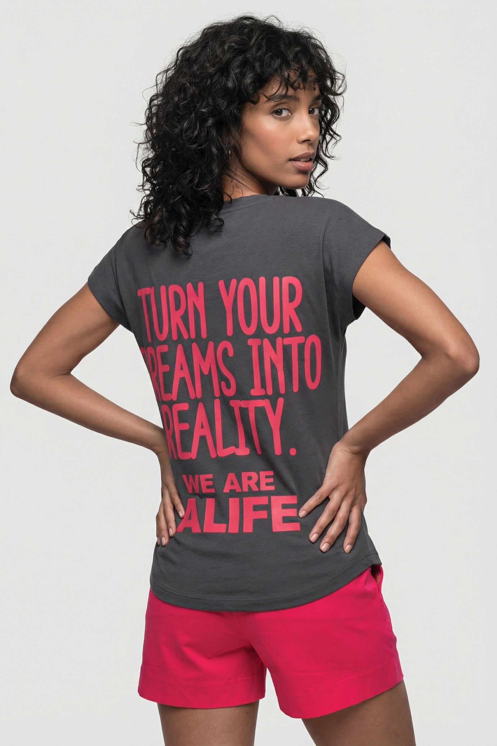 EiraAK P Shirt Dreams into Reality Grau