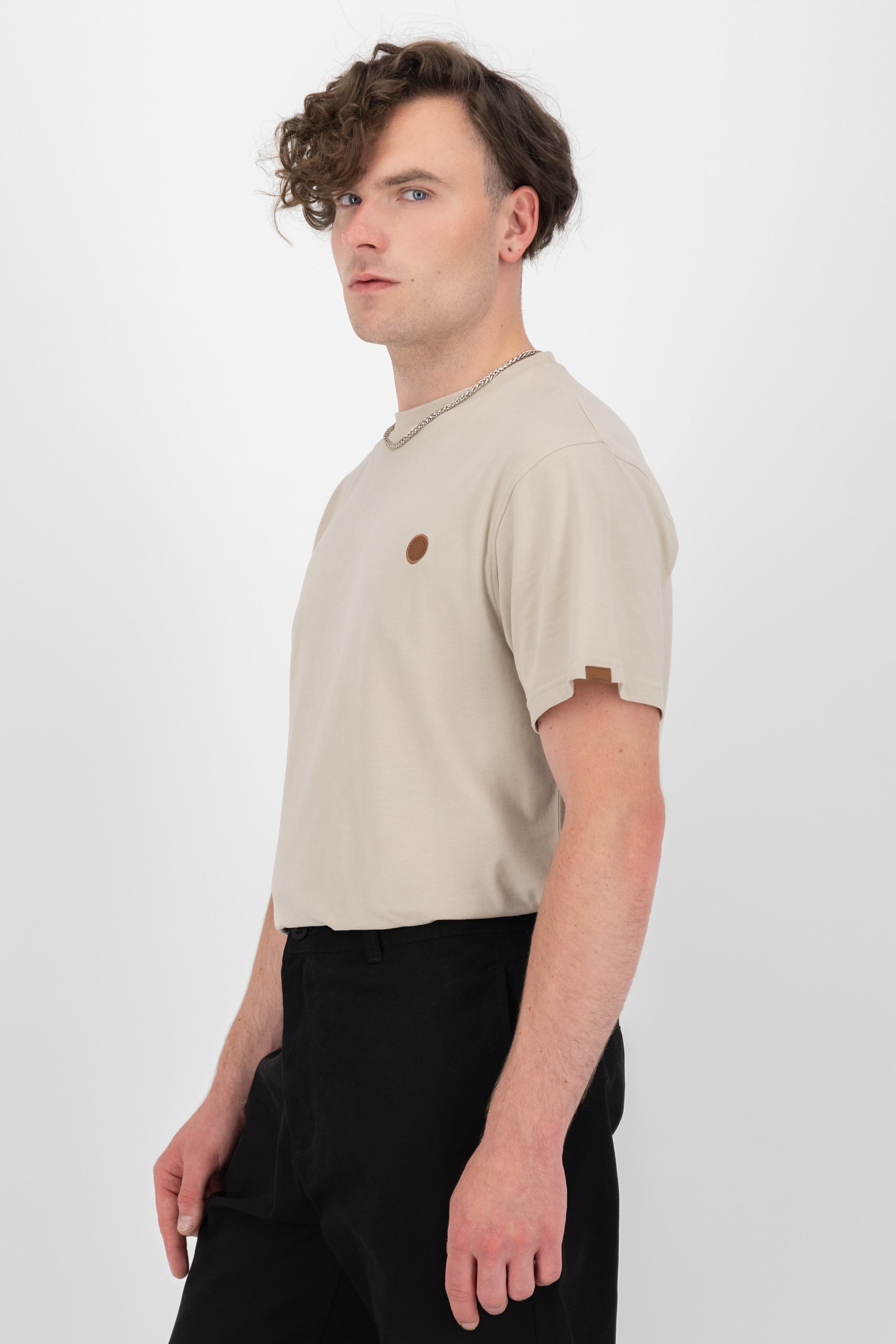 MaddoxAK A Shirt Beige