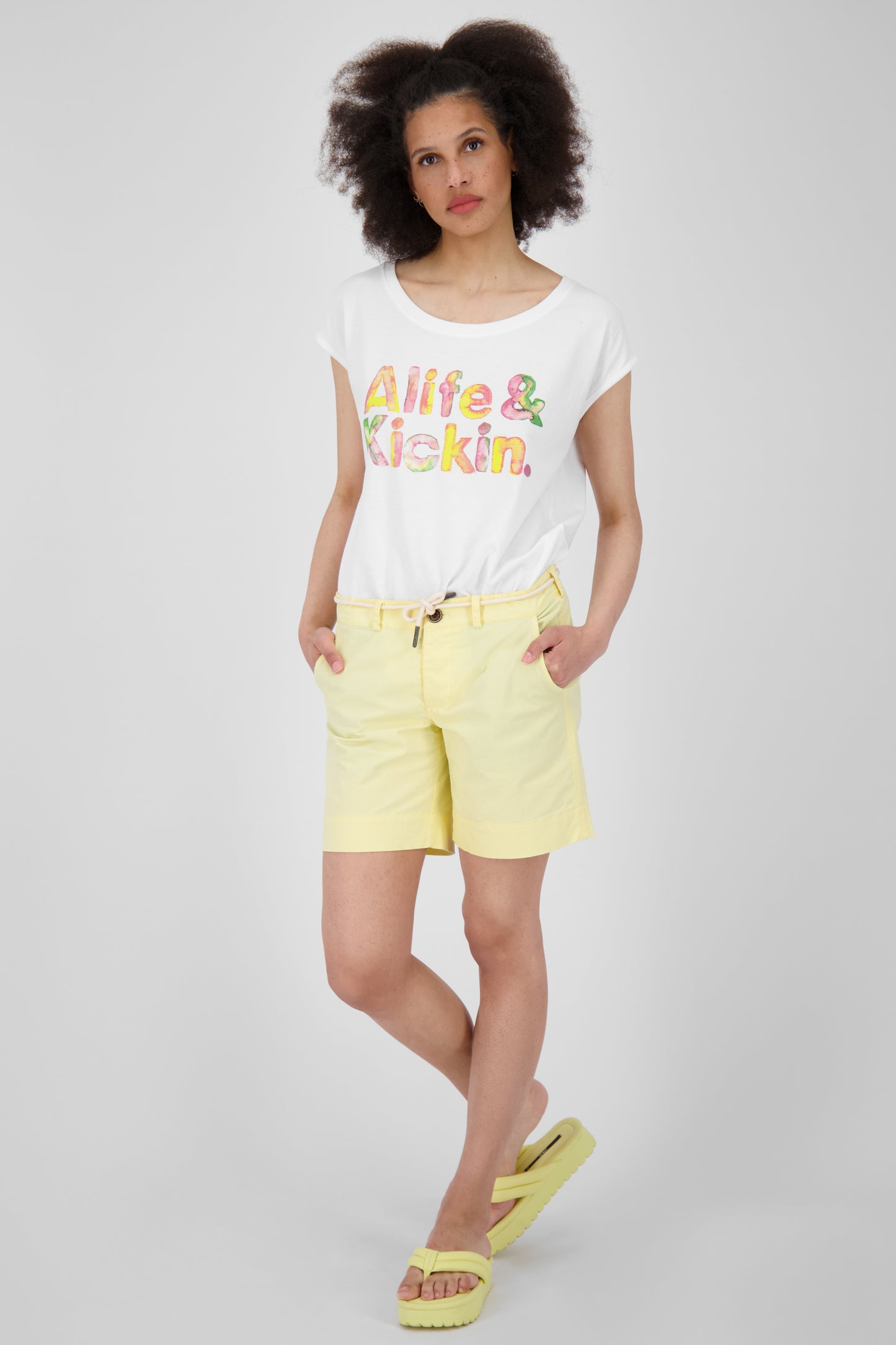 Damen-Shorts JuleAK Long für den perfekten Sommer-Look Gelb