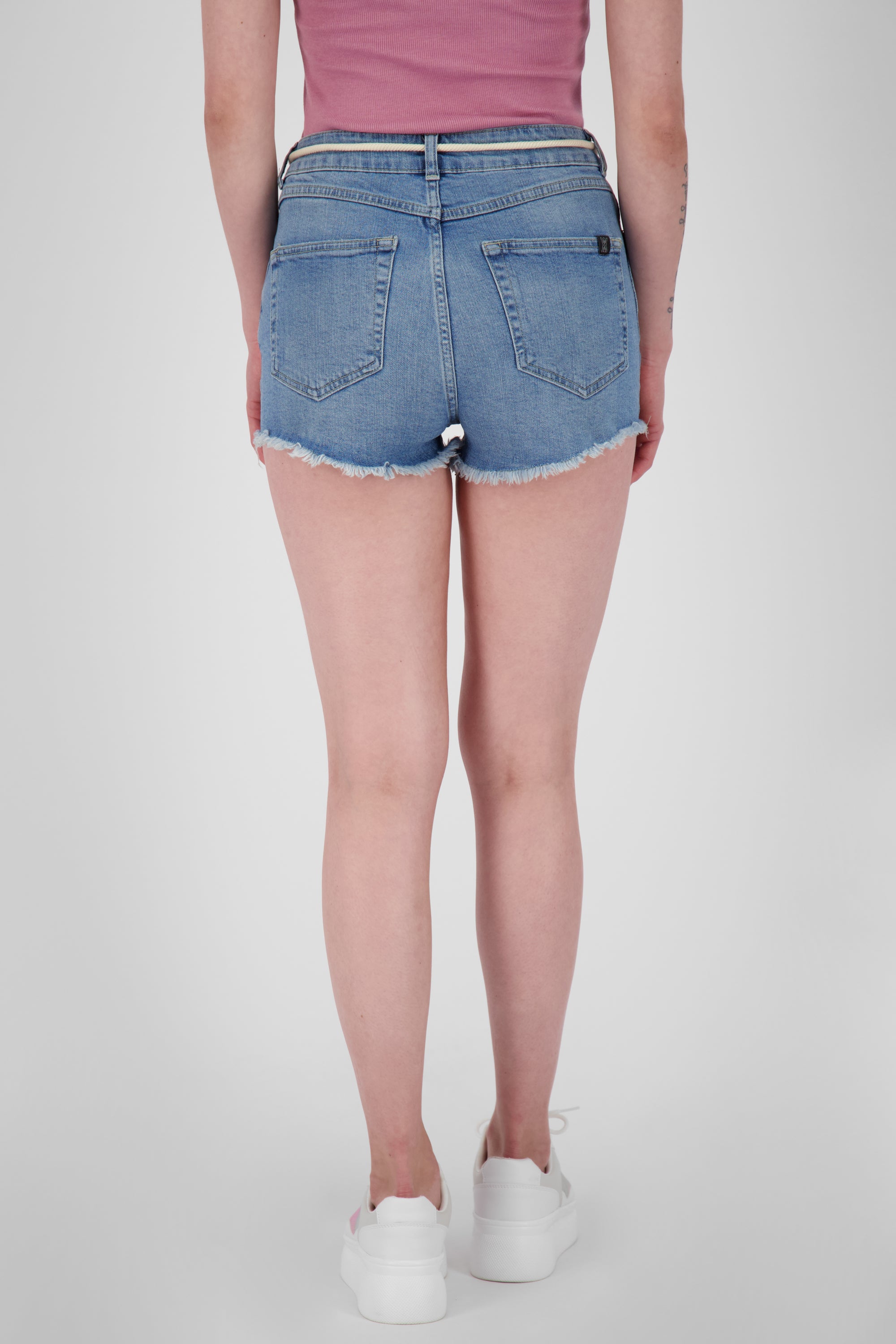 Stylische Hotpants: LatoyaAK DNM A für Frauen Hellblau