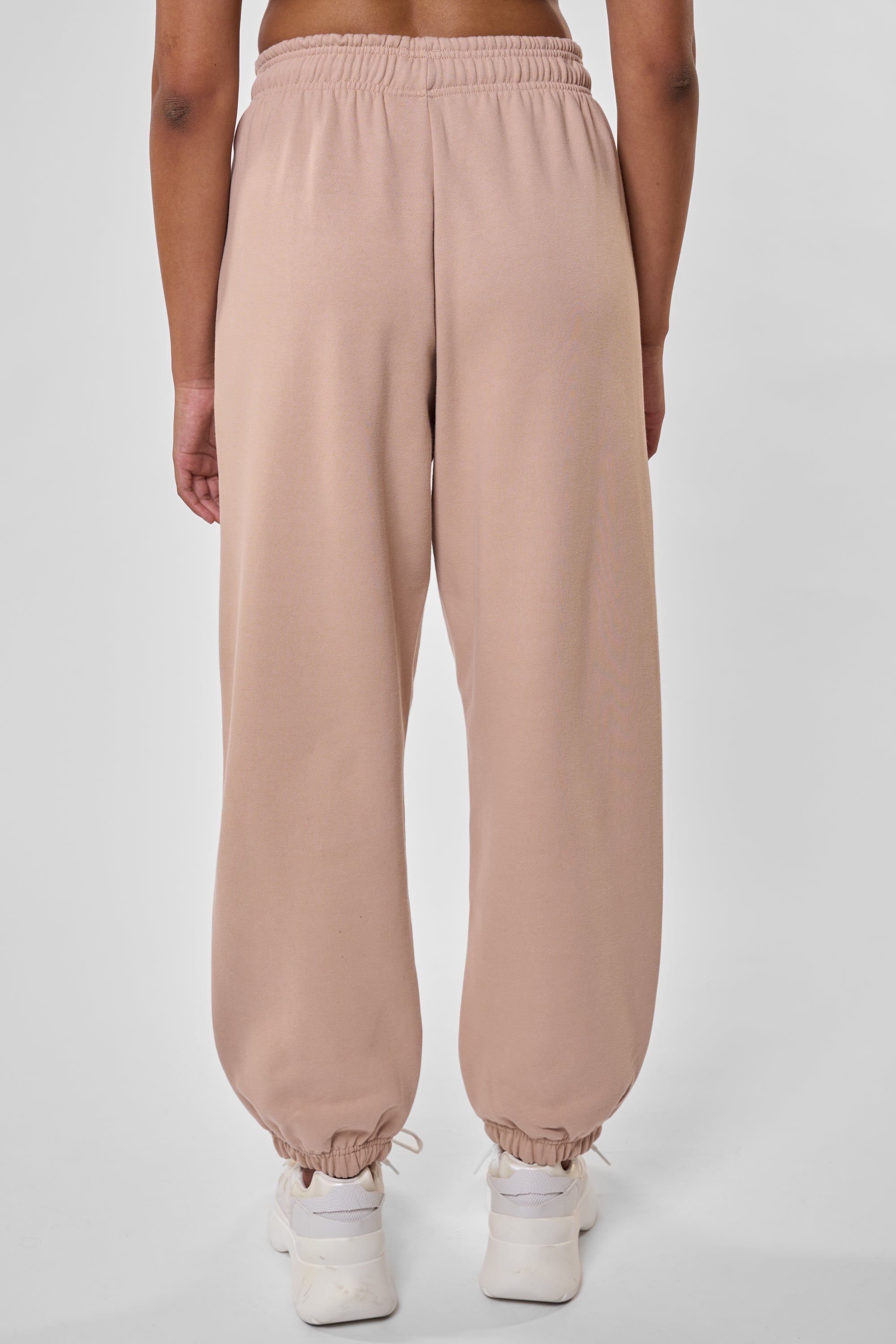 Nachhaltig produzierte Sweatpant PlutoAK A - der perfekte Begleiter für jeden Tag Beige