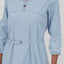 DoroAK DNM B - Feminines Denim-Kleid mit Taillebetonung Hellblau