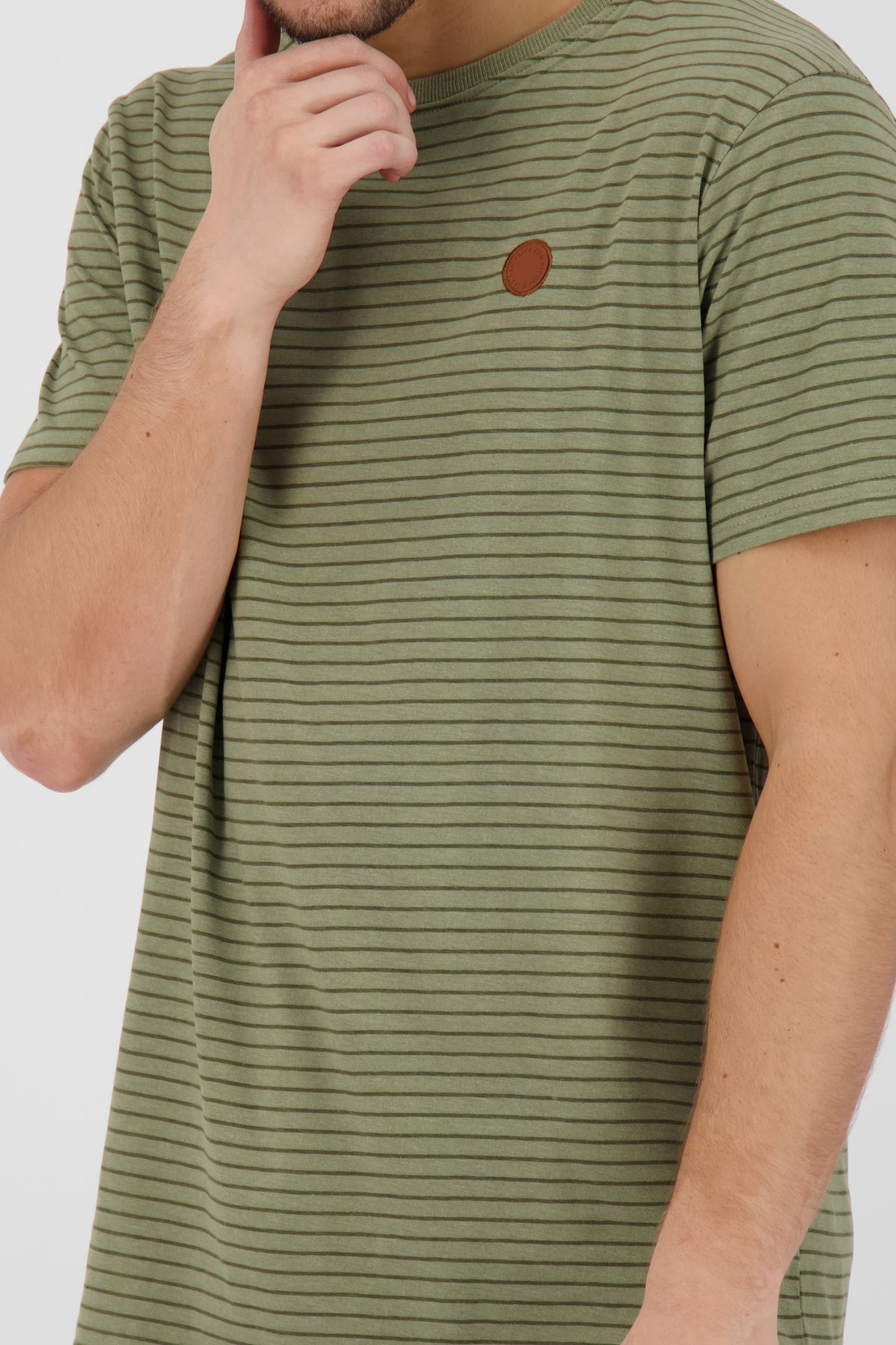 Herrenshirt NicAK Z Trendiges Streifendesign für den Sommer Grün