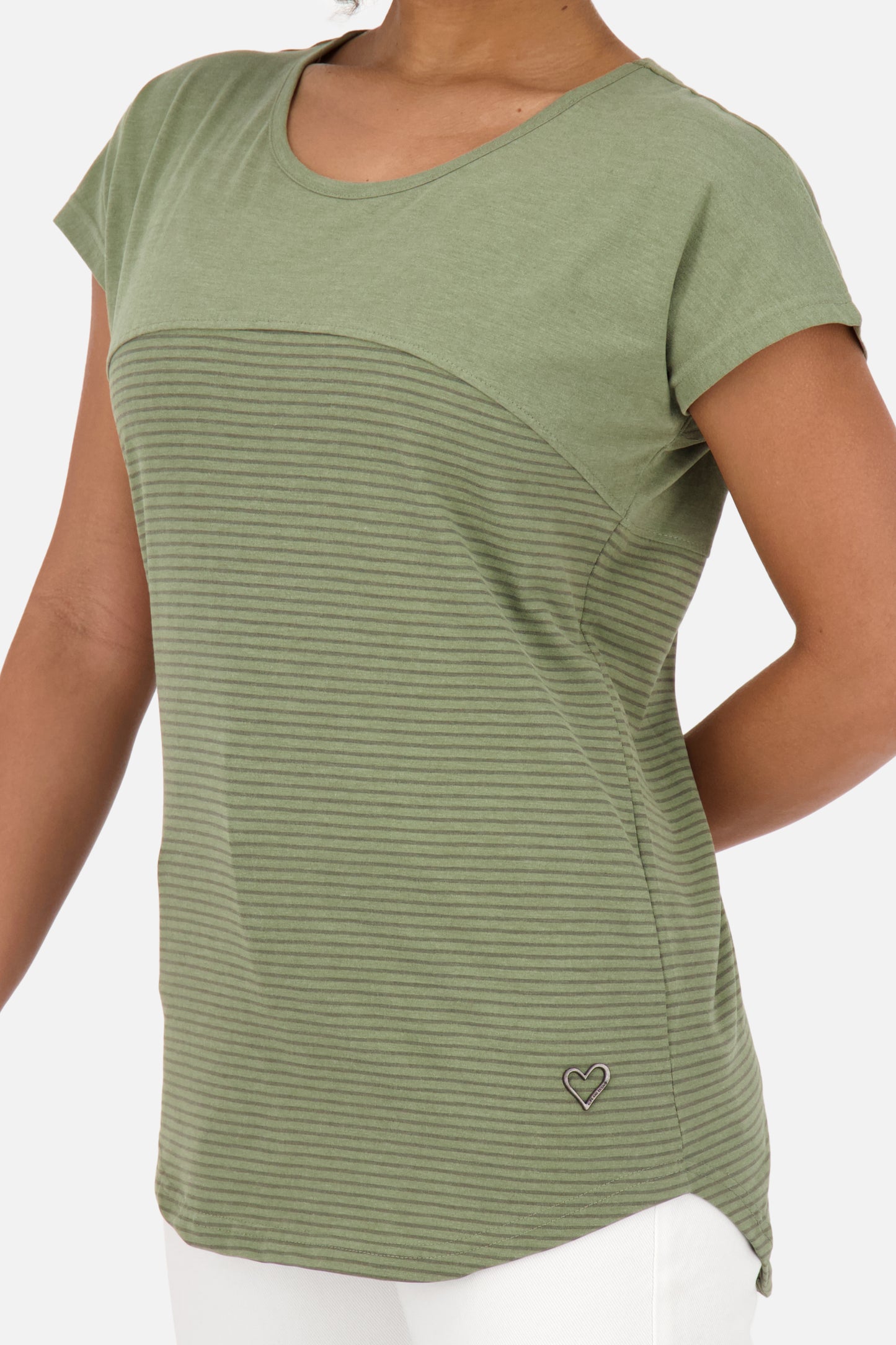 Damen T-Shirt ClarettaAK Z: Bequemer Begleiter für den Sommer Grün