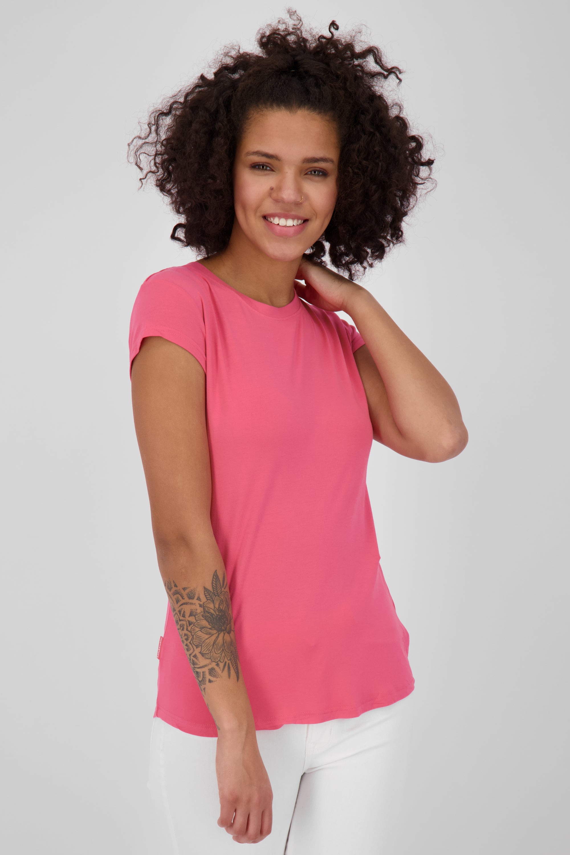 Vielseitiges Basic-Shirt für stylische Outfits: MimmyAK A von Alife and Kickin Pink